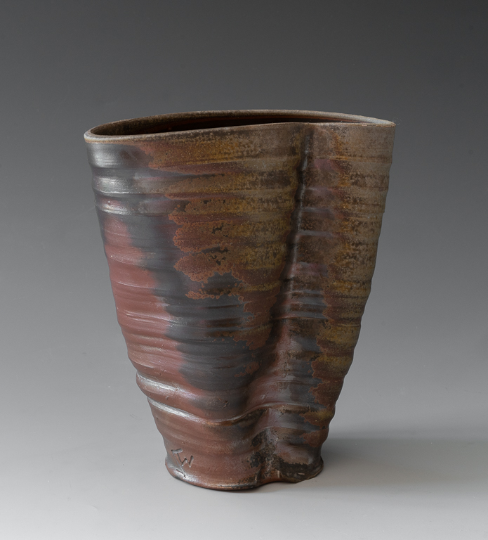 Folded Vase (view A)h 7.5"  w 6.5"  d 4"