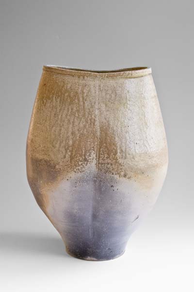 soft smooth bud vase
